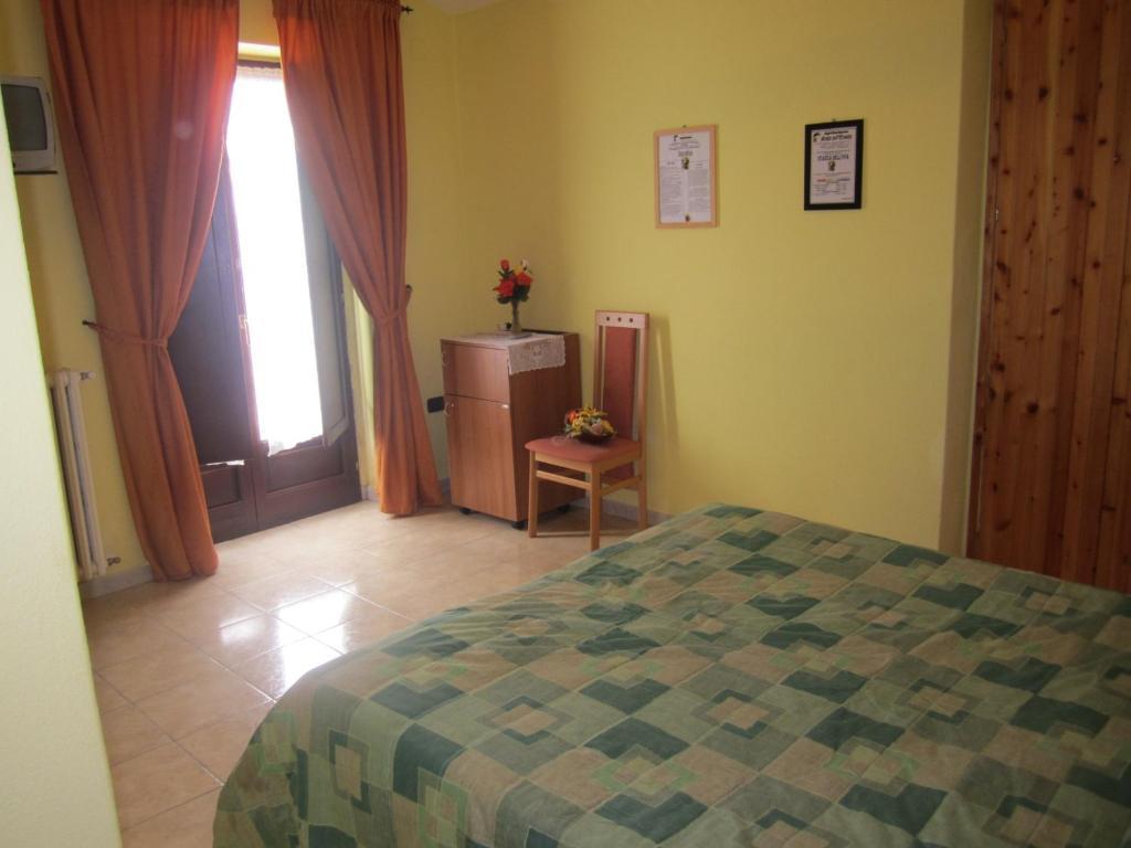 Agriturismo Grotta Dell'Eremita Albano di Lucania Rom bilde